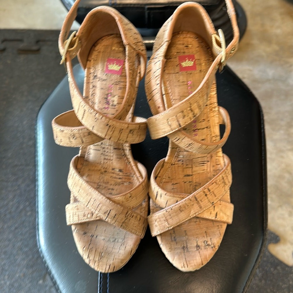 Elaine Turner wedges. Size 6.